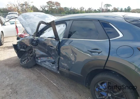 2023 Mazda Cx-30 2.5 S Carbon Edition z USA, uszkodzony, nr VIN 3MVDMBCMXPM587328